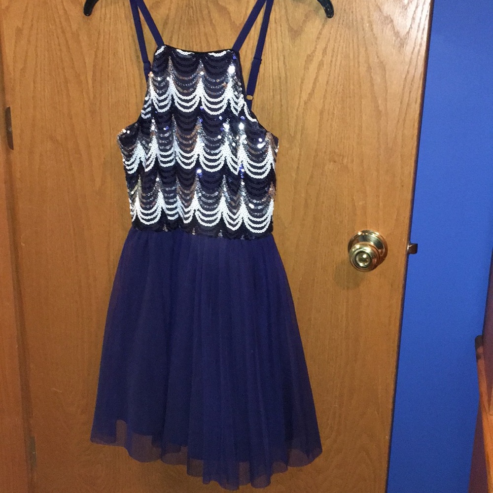 Halter top sequined navy short dress.